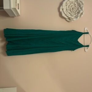 Very pretty green long dress!
